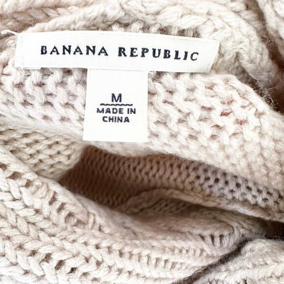 Banana Republic Wool Blend Knit Sweater Size Medium - Picture 6 of 7